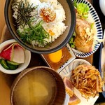 海沿いの キコリ食堂 - 