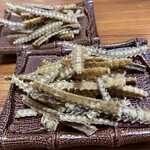 うなぎの千年家 - うなぎ骨揚げ¥165