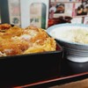 Sobadokoro Sarashina - カツ丼(￥850)、唐揚げ(￥150)。カツ丼も大きいからね！