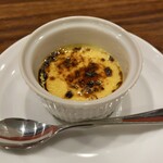 ビストロ ルミエル - パルメザンチーズのクレームブリュレ