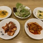 梁の家 新大久保本店 - お通し