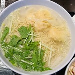 Hanetsukiyakishourompoudhinzu - 香港海老ワンタン麺