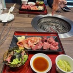 炭火焼肉 久 - 