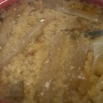 ささや食堂 - 味噌汁　具は大根、塩分控えめな優しい1杯です