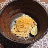 魚坐 - 