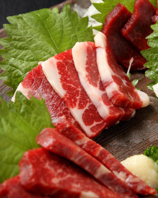 马心- 新鲜な熊本马刺し 马好きが认める本物を是非ご赏味ください.