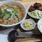 まんぷく食堂 - ラーメン・唐揚げセット