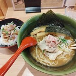 焼きあご塩らー麺 たかはし - 