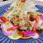 Higawari Teishoku Mariposa Kicchin - 揚げ鶏の香味だれ定食　¥1,738(税込）