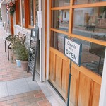 Higawari Teishoku Mariposa Kicchin - 店前