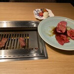 TANAKA YAKINIKU RESTAURANTE - 早く食べたすぎて写真撮るのを忘れて太ももを焼いてしまいましたm(_ _)m