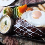 ハンバーグ専門　大賀 - 2013/11　スープに変更に。。。