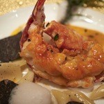 ガストロノミー ジョエル・ロブション - オマール海老のロティ　ローズマリー風味　トリュフ入りペンネを添えて