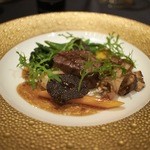 ガストロノミー ジョエル・ロブション - 特選和牛　グリエにし、旬の野菜と香り高い"ジュ"を添えて