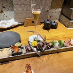 吉祥寺 三うら - お刺身5点盛り　　いや、倍くらい来ちゃってる