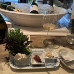 ユイティエム コナミ - 