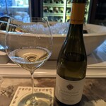 ユイティエム コナミ - 