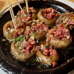 UKKIE'Sバル - マッシュルームと生ハムのアヒージョ