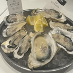 Emit Fish Bar Oyster And Grill - 