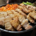 Akasaka Kankoku Ryouriyakiniku Hyombu Shokudou - 