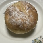 ブーランジェリー イドゥン - イドゥン テーブルロール(白)@70円