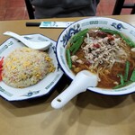 Kaminkan - 台湾ラーメンとチャーハンセット６８０円