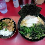 横浜ラーメン 相馬家 - 全景