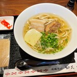 琉球そば 知花 - 料理写真:知花そば（¥800税込）