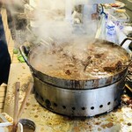 八幡屋 - これ見ながら酒が飲めそうです。