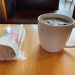スターバックスコーヒー - ドリップコーヒー・えびとブロッコリーのサラダラップ