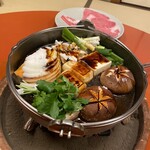 226433722 - 肉を焼いてから野菜を焼くの図