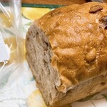 デ・トゥット・パンデュース - くるみ食パン