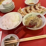 本格餃子 包 - 