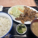 食堂米倉 - ご飯少な目950円