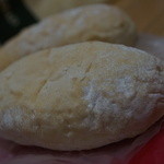 和飲屋 Qvino - 無塩パン