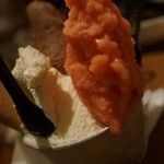 バール エ ターヴォラ カルダ ラ・ジョストラ - ミルク、ブラッドオレンジ、チョコ