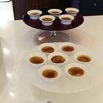 カフェ トスティーナ - ジャスミンクレームブリュレ