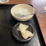 海の宴 - 杏仁豆腐と香の物