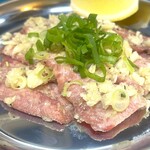 《Garlic green onion Salted beef tongue》 ～A new way to eat Cow tongue～