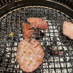 Sumibiyakiniku Souru - タンとハラミ