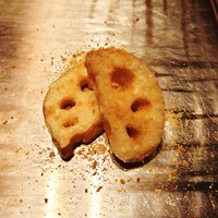 くずし鉄板 あばぐら 神田店 - 古代蓮根からすみパウダー