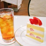 ザ ティールームス - 苺のショートケーキケーキセット2090円税込