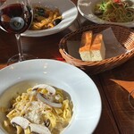 TWELVE GARDENS BAR&GRILL - 