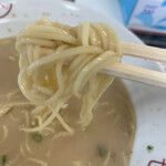 さつまラーメン東広島店中華食堂 - 麺リフト