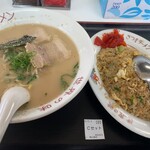 さつまラーメン東広島店中華食堂 - Cセット（さつまラーメン＋半チャーハン）