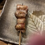 十二社通り 地鶏焼とりや - 白レバー　700円　ちょっと焼き過ぎに感じた