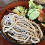 薮しん - もり蕎麦とミニサラダ、漬物