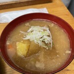 とんかつ 栄ちゃん - 豚汁。あたたまる。