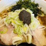 唯一無二のらぁ麺専門店 イ袋ワシづかみ - 