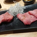 やきにく肉助 - ネギ塩タン 薄切り厚切り